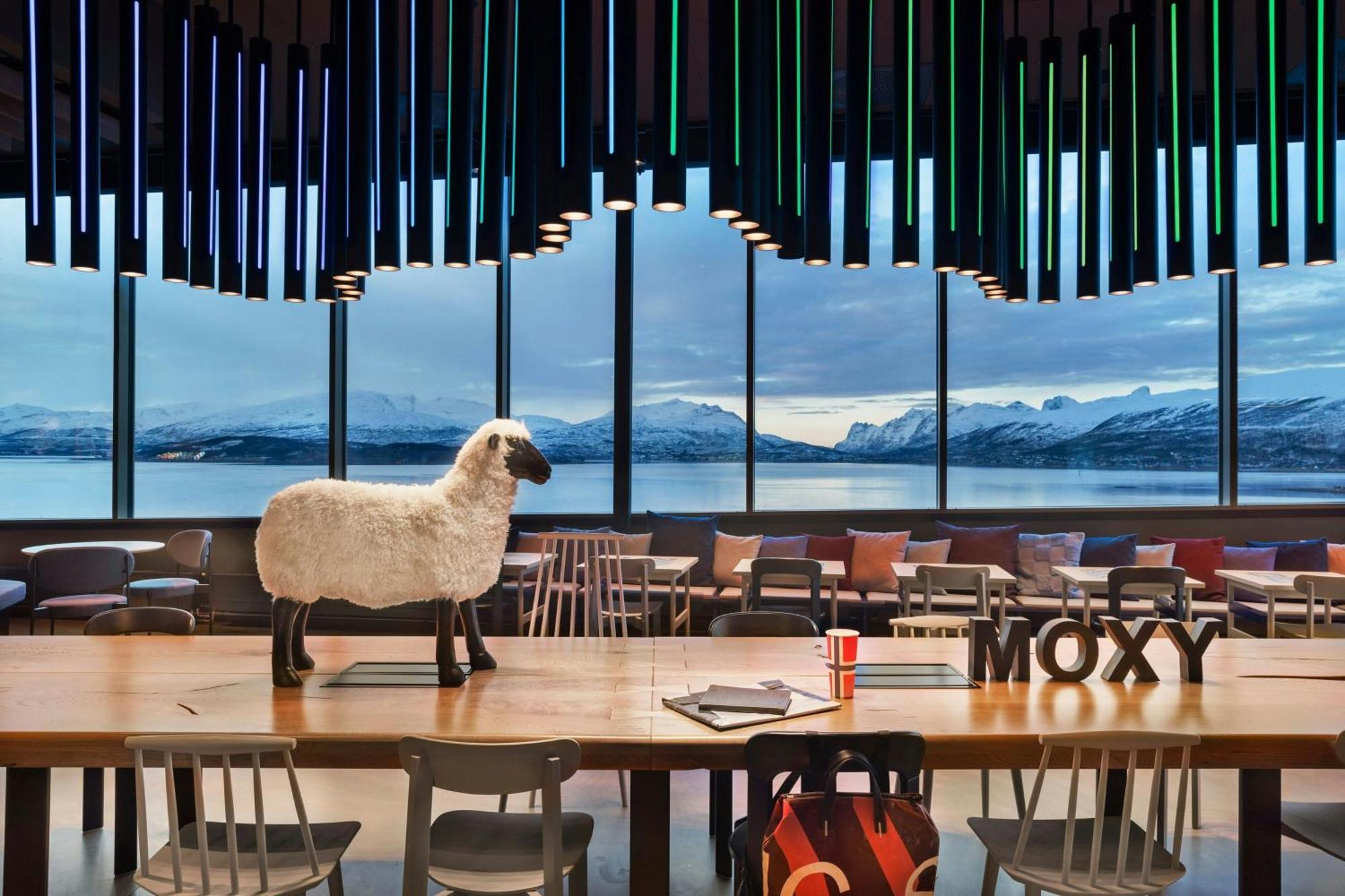 Hotel Moxy Tromsø Exteriér fotografie